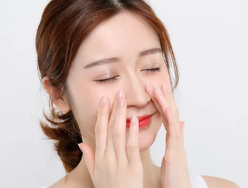 海口哪家红血丝医院看得好